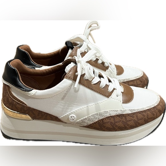 MICHAEL KORS SNEAKERS Size 6.5 - Picture 3 of 7